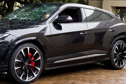 Lamborghini Urus Black