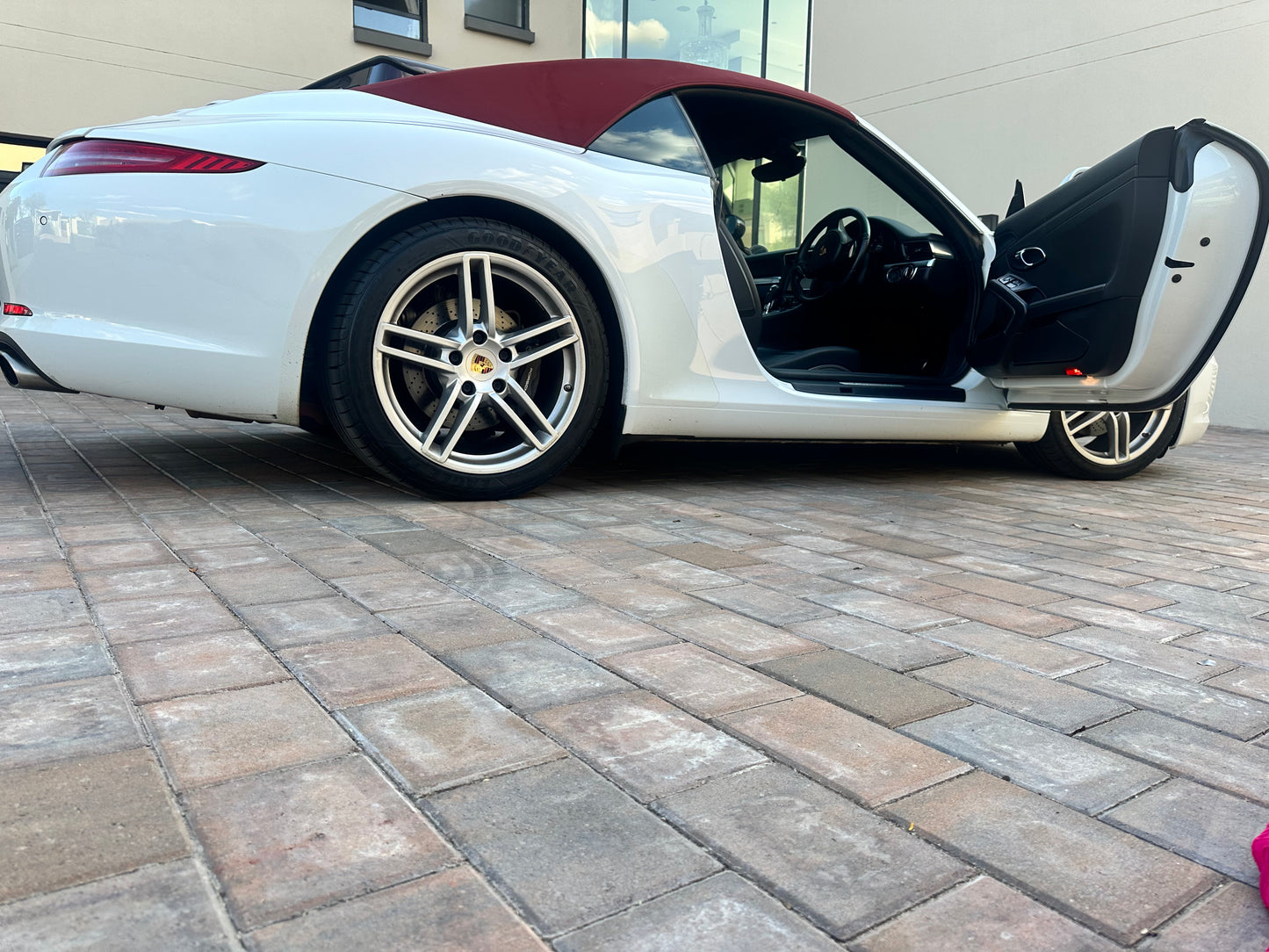 Porsche 911 Carrera